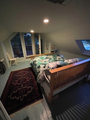 1 slaapkamer, een strijkplank/strijkijzer, gratis wifi, beddengoed