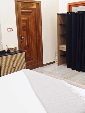 1 bedroom, desk, iron/ironing board, free WiFi