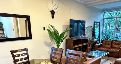 Beautiful house in the BUGANVILLAS 5 minutes from the airport and the central square.