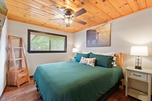 4 chambres, fer et planche à repasser, Wi-Fi gratuit, draps fournis