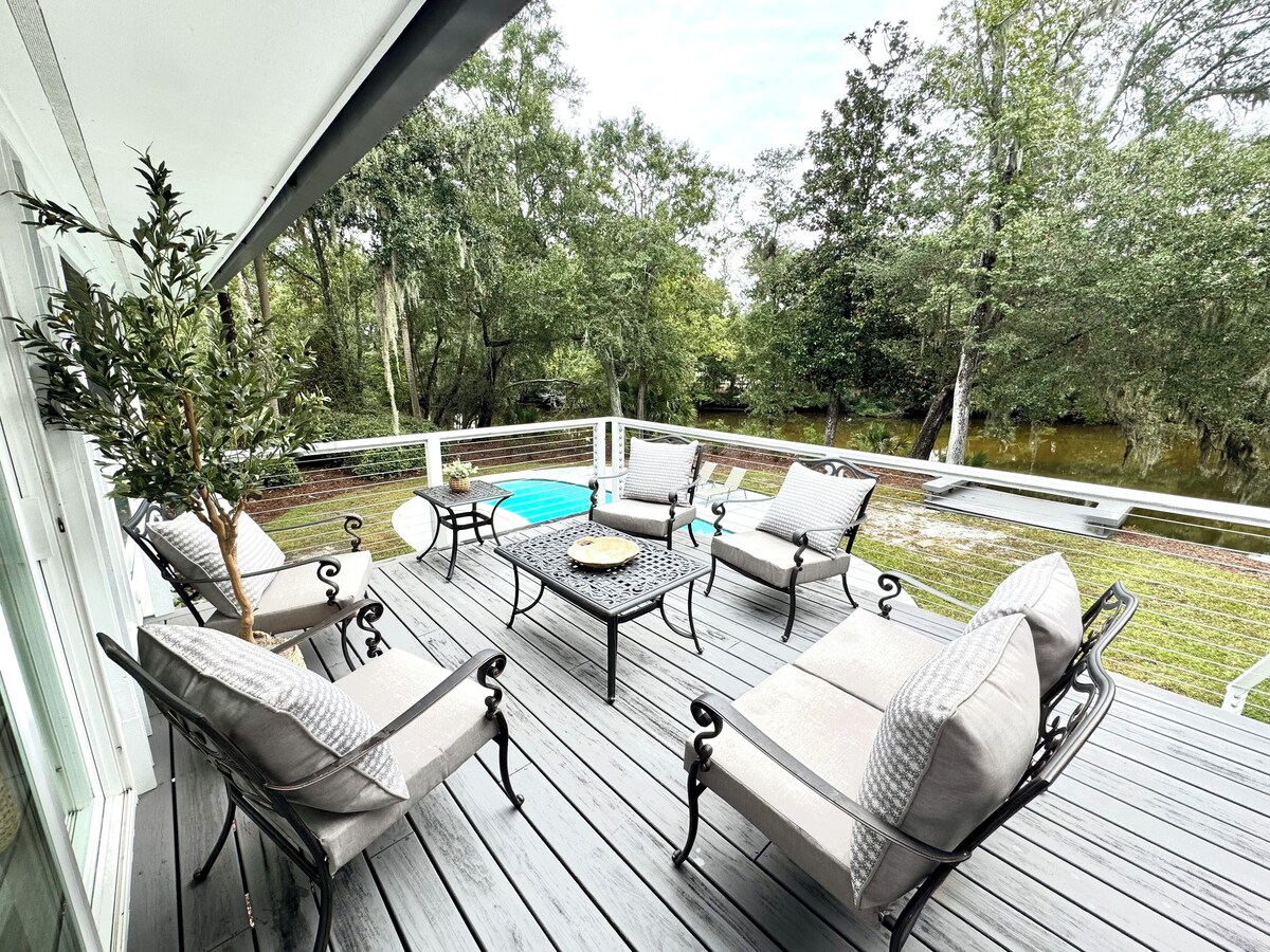 NEW - 6 Bedroom Luxury Home w/Private Pool in Hilton Head Island - Pets Welcome!