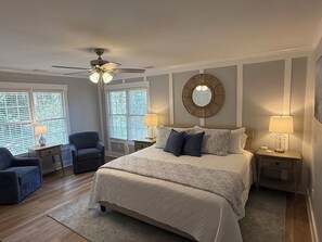 6 bedrooms, iron/ironing board, WiFi, bed sheets