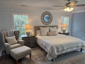 6 chambres, fer et planche à repasser, Wi-Fi, draps fournis