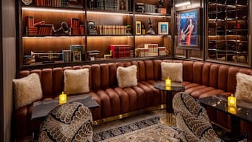 2 bars/lounges, lobbylounge, cocktailbar