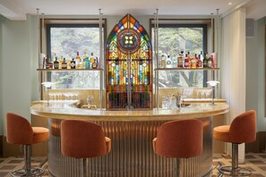 Bar (en la propiedad)