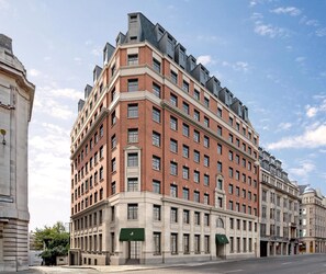 Exterior - The Derby London City, Curio Collection By Hilton (London)