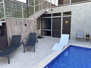 Outdoor pool, a heated pool