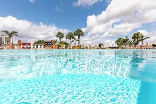 2BR Deluxe Suite – Westgate Palace Orlando