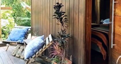 JANE | HOUSE BY THE SEA | Central and facing the sea