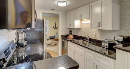 Family 2BR Retreat Near Beach + Pool Hilton Head