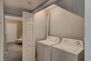 House (2 Bedrooms) | Floor plan