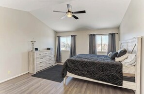 2 室のベッドルーム、インターネット