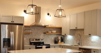 121 Allison Way townhouse