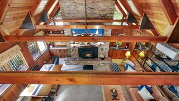 TV, fireplace, stereo