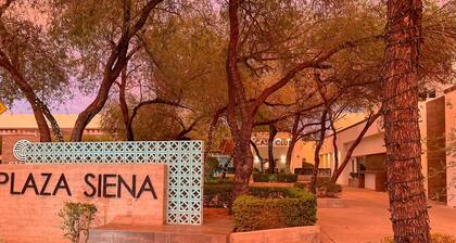 Sunset House in private property w/Alberca; 5 min Airport and Consulate