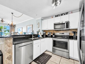 Appart'hôtel, plusieurs lits (Calypso 1-202) | Cuisine privée