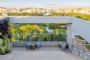 Imej tidak diklasifikasikan, 3 daripada 444, butang