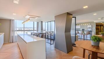 Apartment | Dining