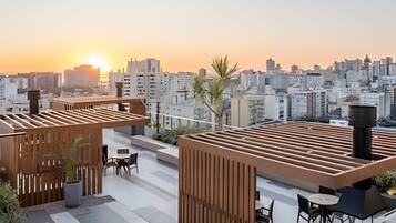 Apartamento básico | Restaurante al aire libre