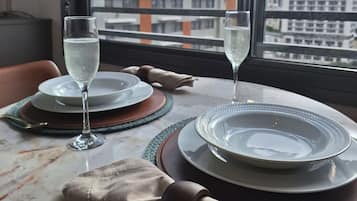 Apartment | Dining