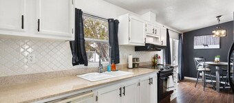 Route 66 Pit Stop | Grand Canyon in the Morning