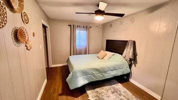 3 bedrooms, free WiFi, bed sheets