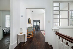 Interior - Historic 3BR Near Riverwalk | Corporate/Relocation • Wi-Fi • W/D • 30+ Nights (San Antonio)