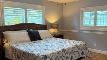 4 bedrooms, iron/ironing board, WiFi, bed sheets