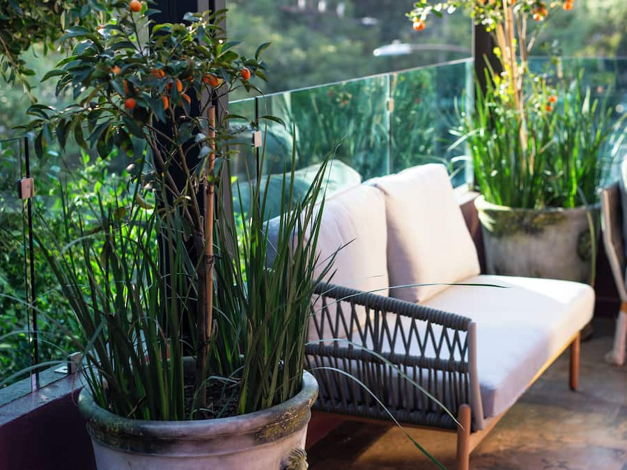 Caja de seguridad en la habitación y escritorio