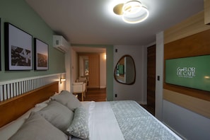 Superior Double Room, City View | In-room safe, desk, laptop workspace, free WiFi - Hotel Boutique Casa Flor de Café (Mexico City)