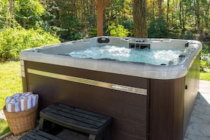 Bain à remous extérieur