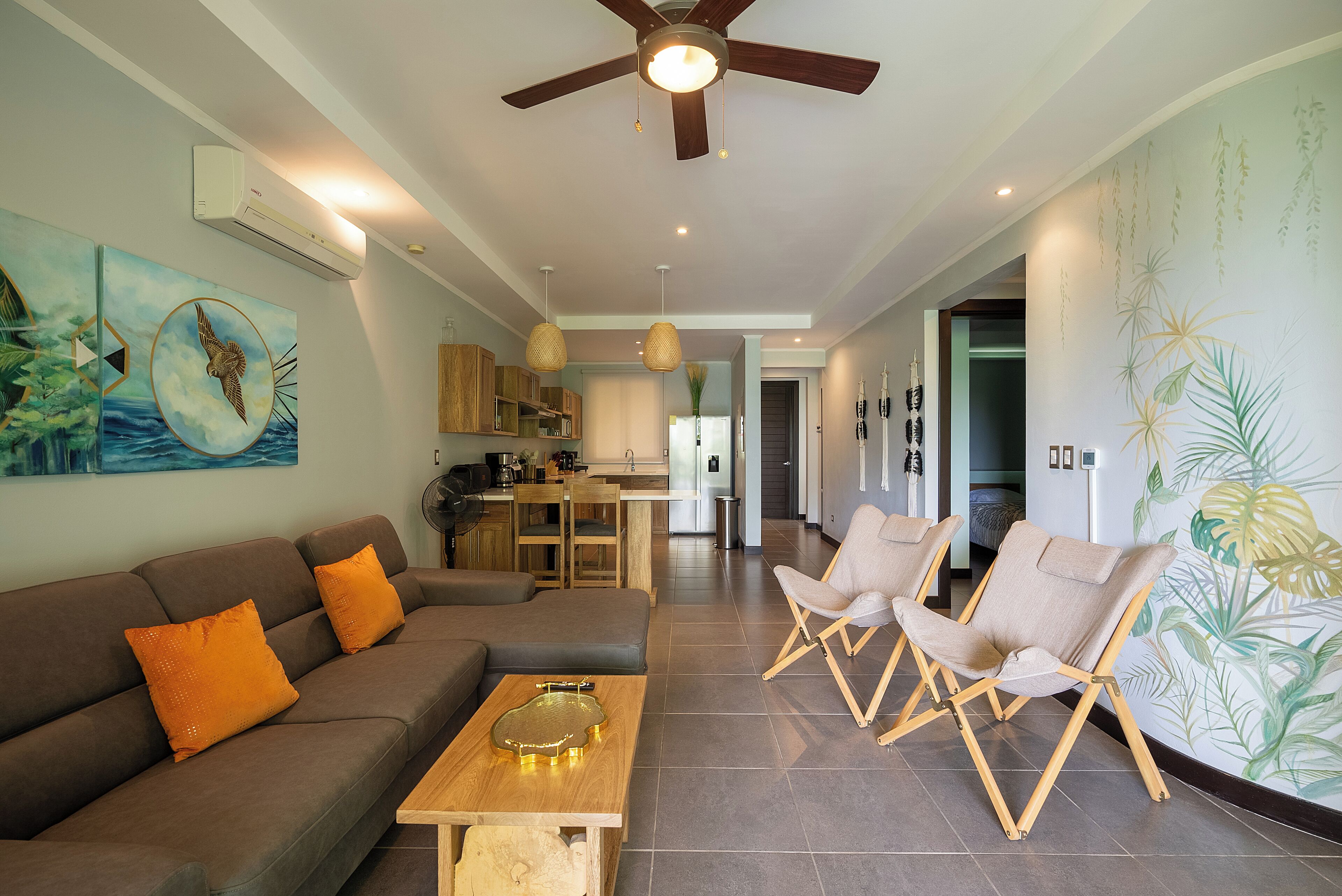 Basic Condo, 2 Bedrooms, Non Smoking, Ocean View | Living area