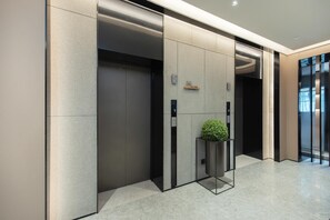 Lobby - Ji Hotel Guangzhou Modiesha Metro Station (Guangzhou)