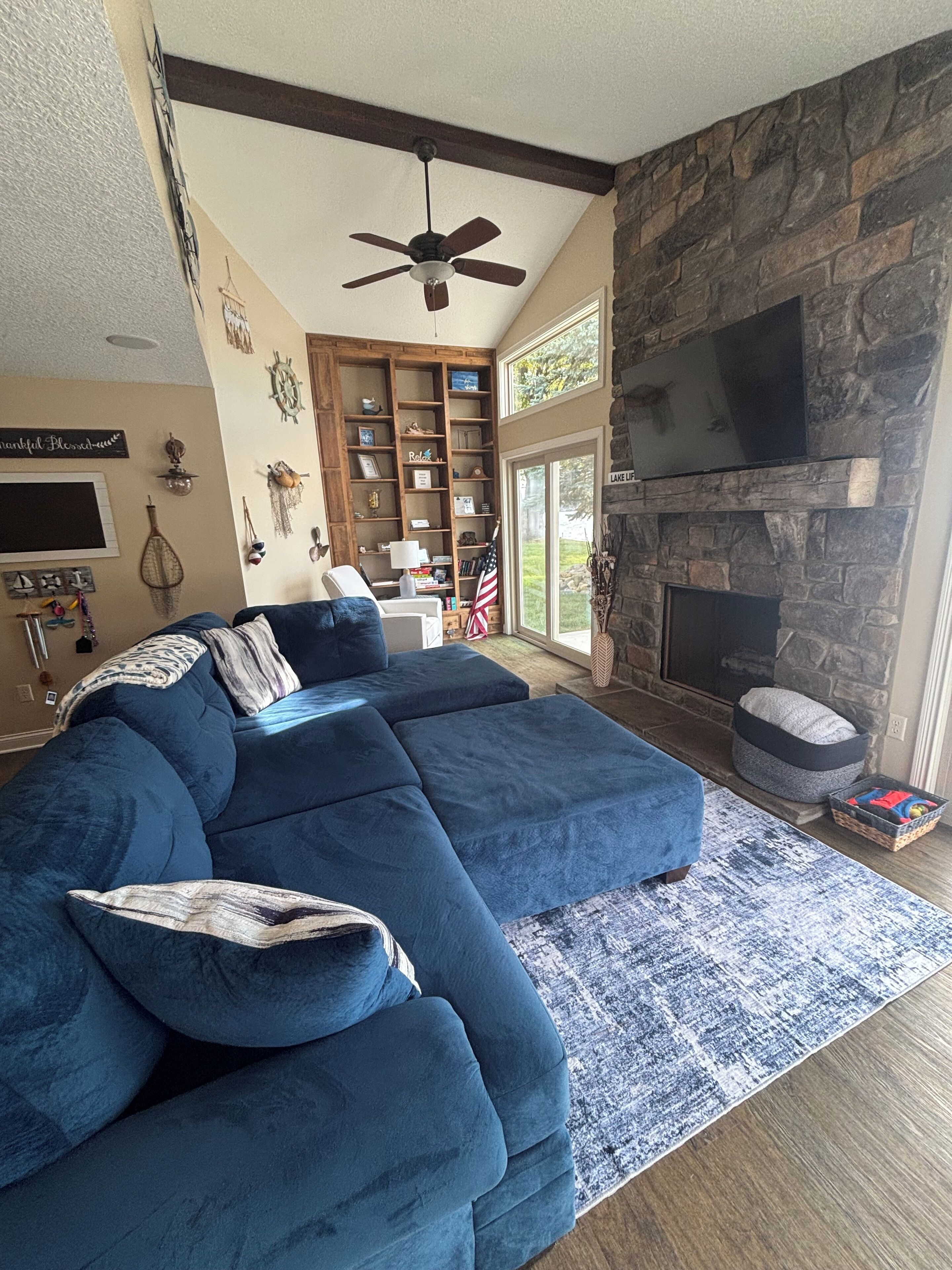 智能電視、書籍