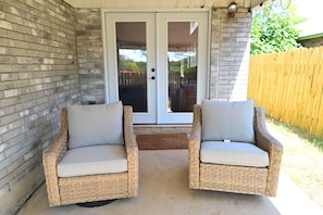 Terrace/patio - Quiet 3BR/2BA Home Near AT&T Center | Furnished Mid-Term Stay (San Antonio)