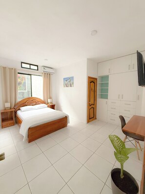 4 habitaciones, internet y ropa de cama 