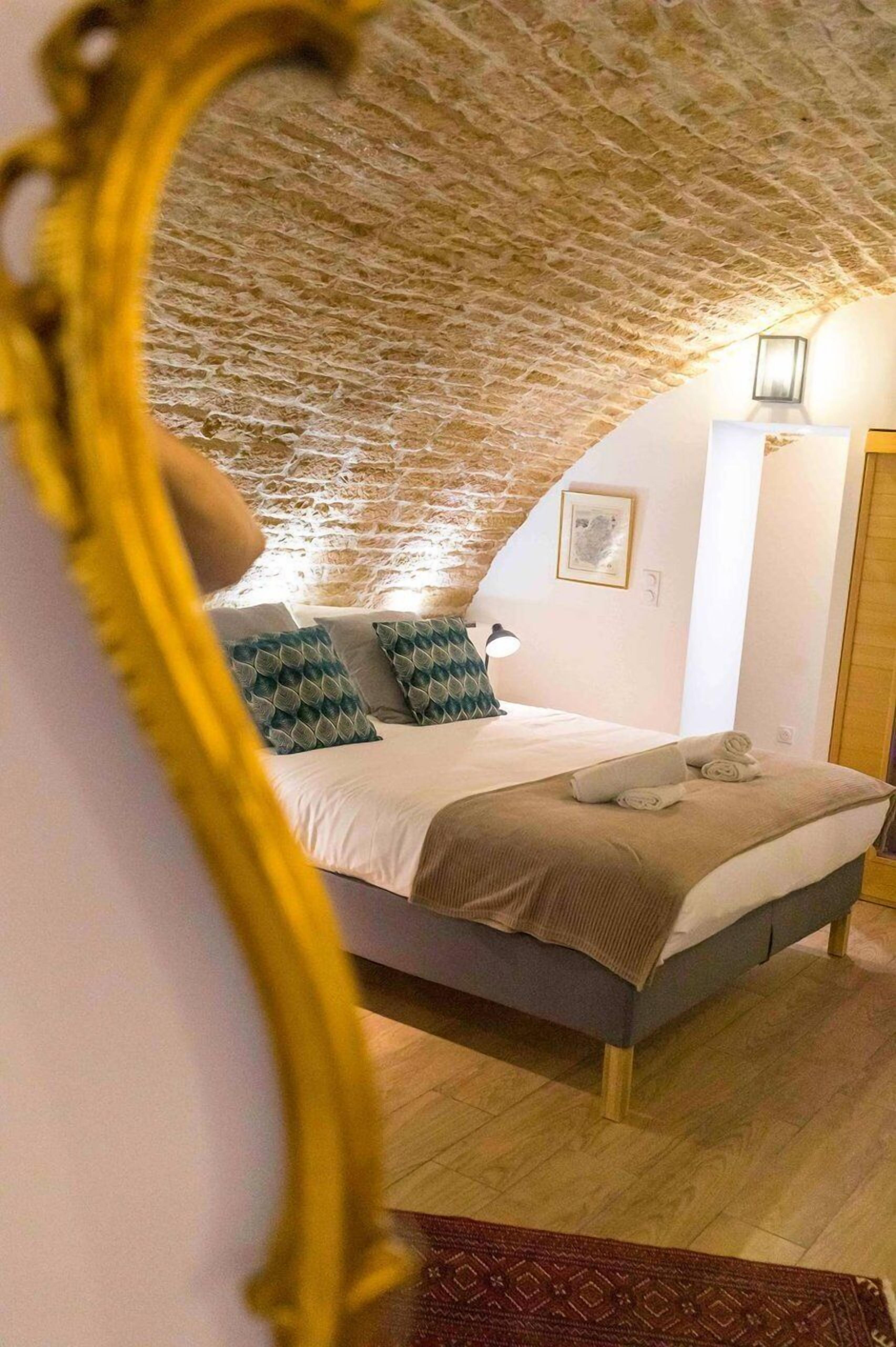 1 chambre, fer et planche à repasser, Wi-Fi gratuit, draps fournis