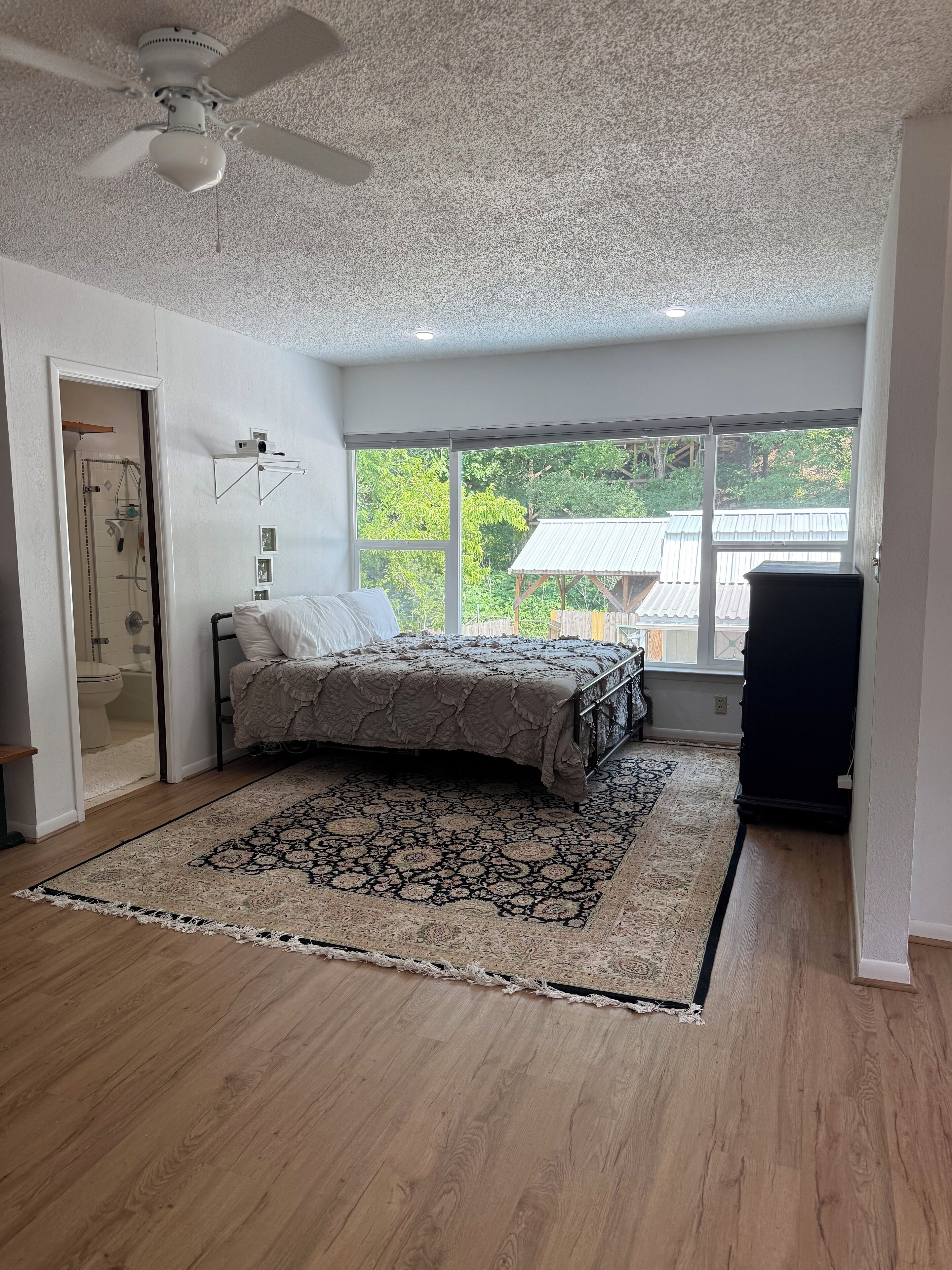 1 室のベッドルーム、アイロン / アイロン台、WiFi、ベッドシーツ