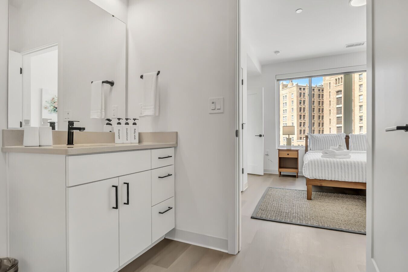 3 bedrooms, desk, iron/ironing board, WiFi