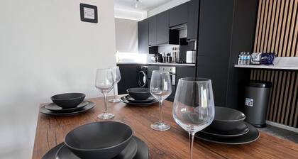 2 bed House in City Centre - Offers for Long Stays