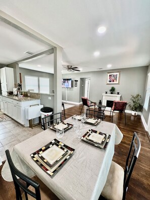 Dining - 3BR Woodlawn Home | Furnished Extended Stay Near Med Center (San Antonio)