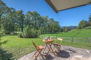 Outdoor dining - Appartement Pruniers - Welkeys (Megève)