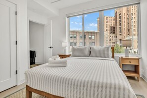 3 bedrooms, desk, iron/ironing board, WiFi