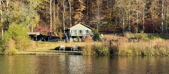 Cool villa on private lake with breathtaking views and perfect sunsets