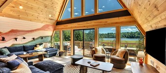 Lakefront AFrame, Heated Bio Pool, Spa, Sauna, Theatre, GameRoom, Lake acccess