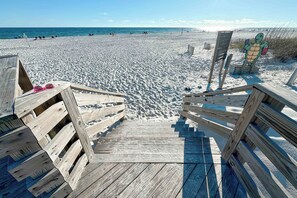 Tæt på stranden