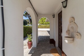 Exterior detail - Charming House and Terrace By Gt House (Colares)
