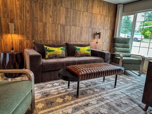 Smart TV, printers - 3-bedroom House 10Min to Lakes, Parks, and Downtown Bellevue (Bellevue)