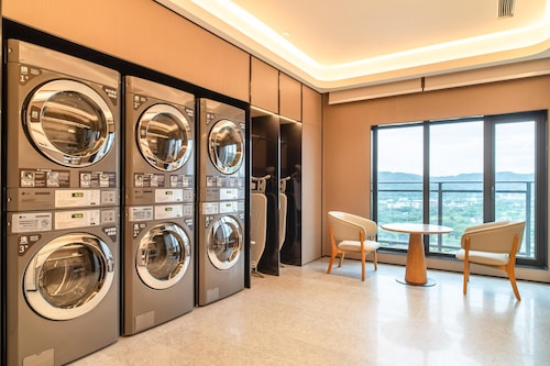 Ji Hotel Meizhou PCI Future Community