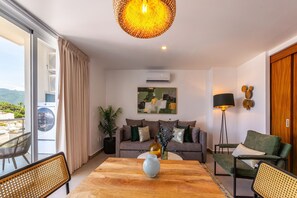 Apartment | Living area